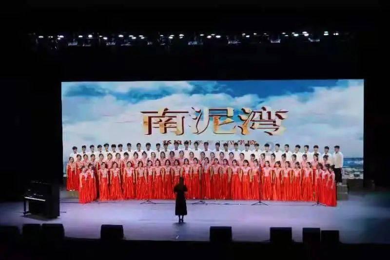 受美股创纪录涨势和日本央行政策提振 日经指数再度触及34年新高
